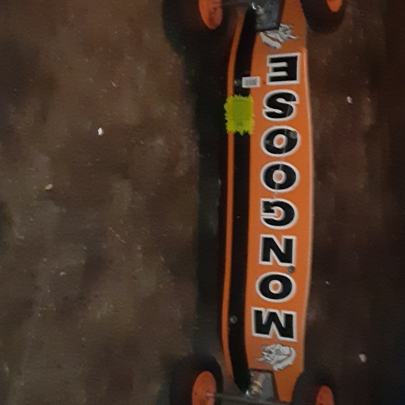 Mongoose skateboard truck tires - Picture 2 of 4